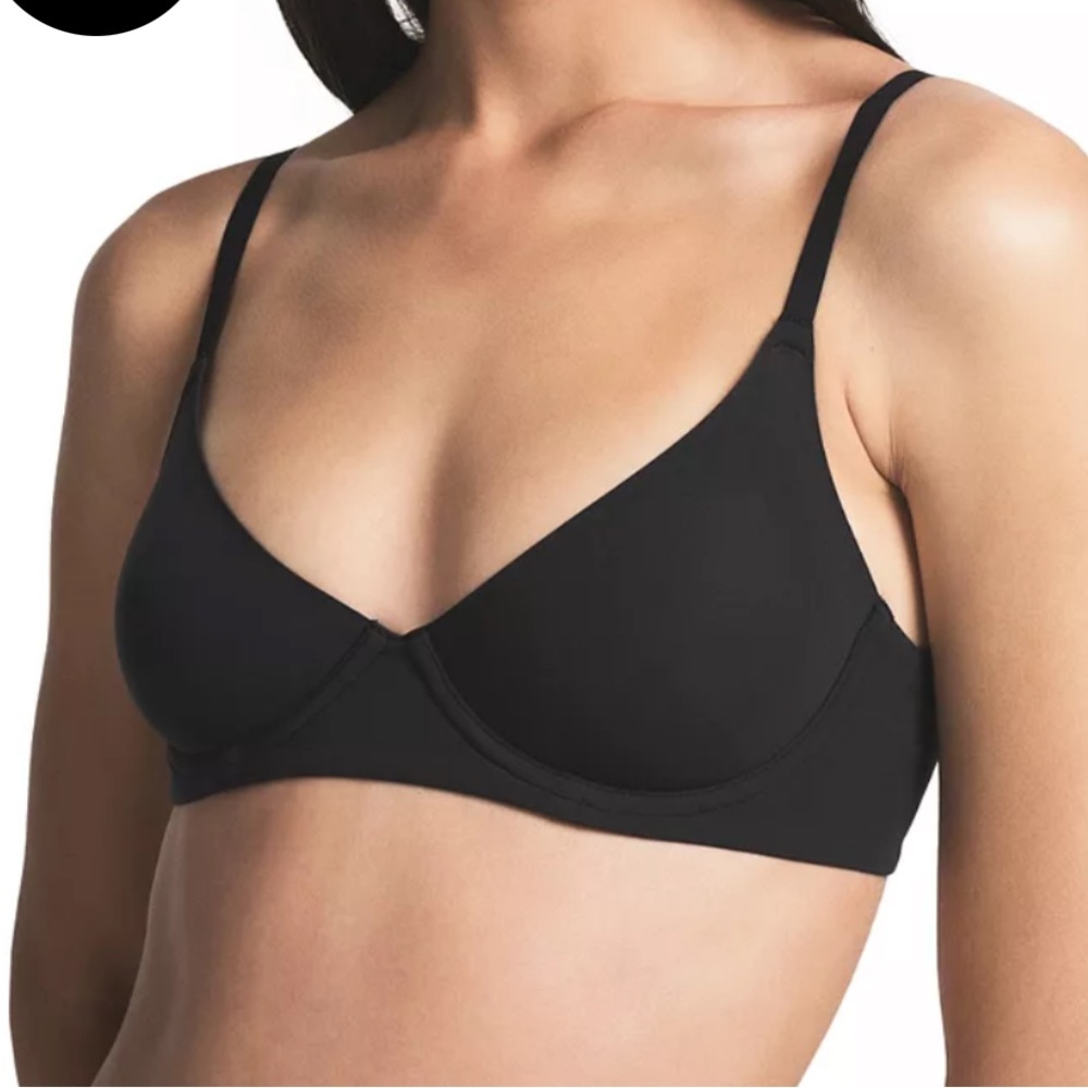 SKIMS Fits Everybody Unlined Demi Bra Size 34F Onyx Seamless Black Bra